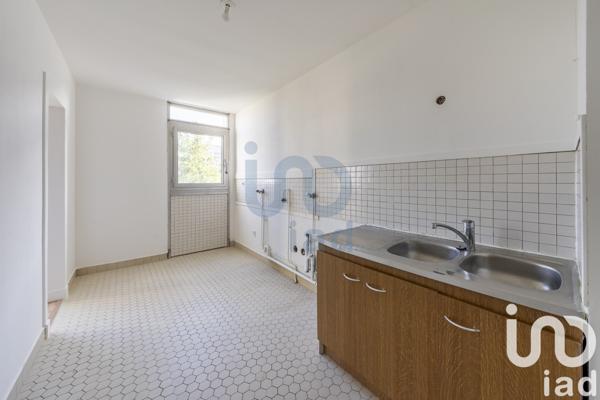 Appartement 4 pièces de 84 m² à Chevilly-Larue (94550)
