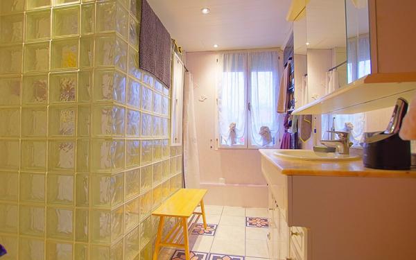 Maison à vendre    5 pièces •  Beaumont-en-Beine