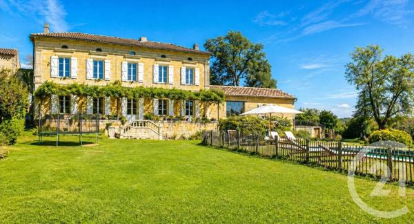 Maison à vendre  7 pièces - 265 m 2   SALLEBOEUF  - 33