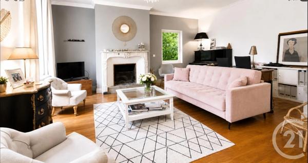 Maison à vendre  7 pièces - 265 m 2   SALLEBOEUF  - 33