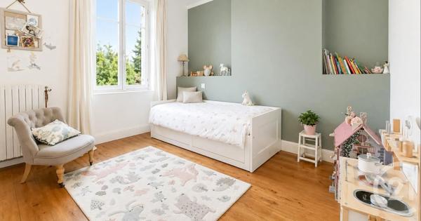 Maison à vendre  7 pièces - 265 m 2   SALLEBOEUF  - 33