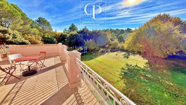 Maison à vendre 8 pièces SAINT CANNAT (13)