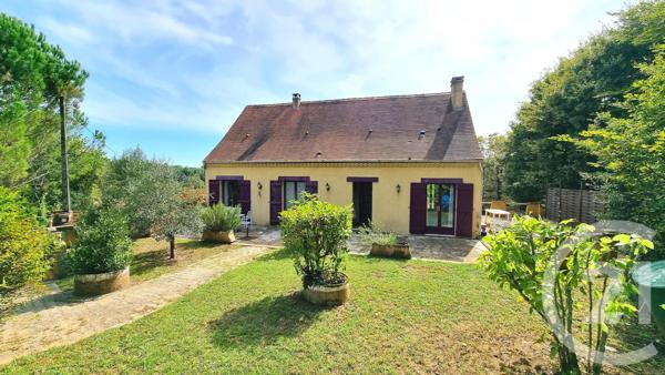 Maison à vendre  5 pièces - 113 m 2   SARLAT LA CANEDA  - 24