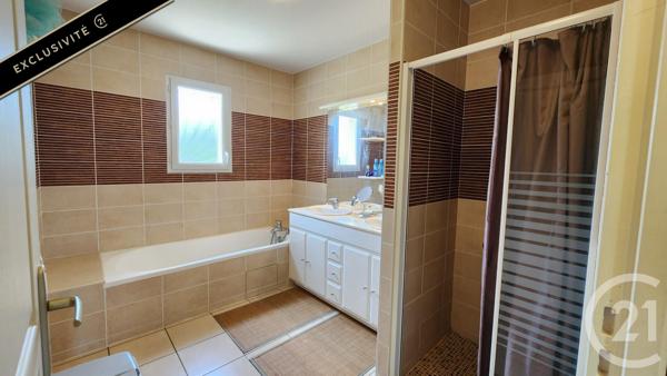 Maison à vendre  5 pièces - 113 m 2   SARLAT LA CANEDA  - 24