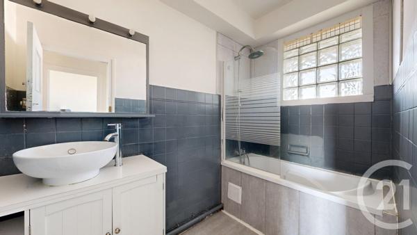 Appartement F4 à vendre  4 pièces - 71,44 m 2   ANGLET  - 64