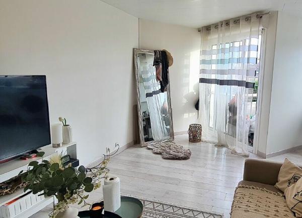 Appartement à vendre    1 pièce •  Orléans