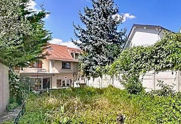 MAISON A RENOVER à COLOMBES