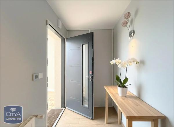 Maison à vendre 5 pièces 99m² Surgères (17700)
