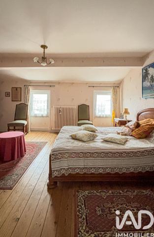 Maison à vendre 5 pièces 132,49 m² Saintes