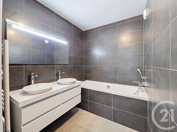 Appartement T4 à vendre  4 pièces - 102,25 m2 MARSEILLE - 13008