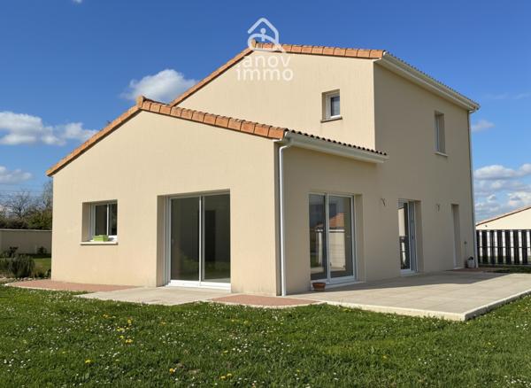 Maison
                                                                                                                                                                                                                                                                                                                        4 pièce(s)                                                                                                                                                                                                          3 chambre(s)                                                                                                                                                                                                          106  m²