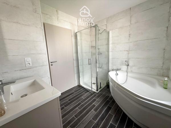 Maison
                                                                                                                                                                                                                                                                                                                        4 pièce(s)                                                                                                                                                                                                          3 chambre(s)                                                                                                                                                                                                          106  m²