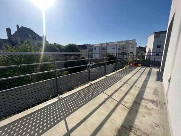 Appartement Saint Ouen L Aumone 3 pièce(s) 56.20 m2 €210 000 ** - Référence 11048