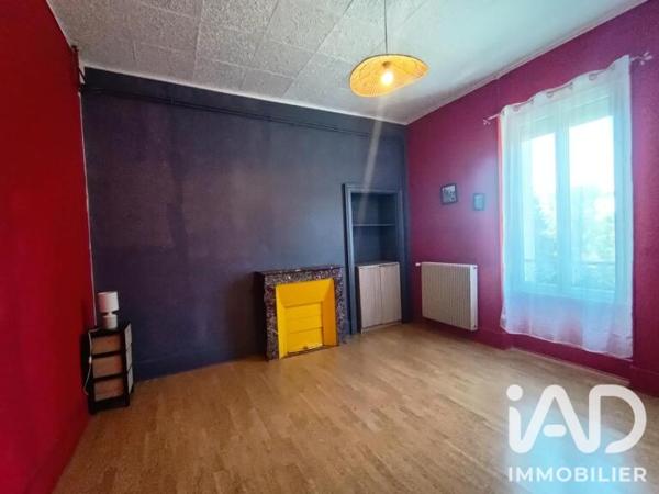 Maison à vendre 9 pièces 223,99 m² Saint-Yorre
