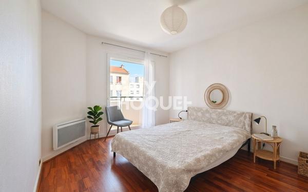 Appartement Villeurbanne  2 pièce(s) 52 m2 Dernier étage vu sur Cour