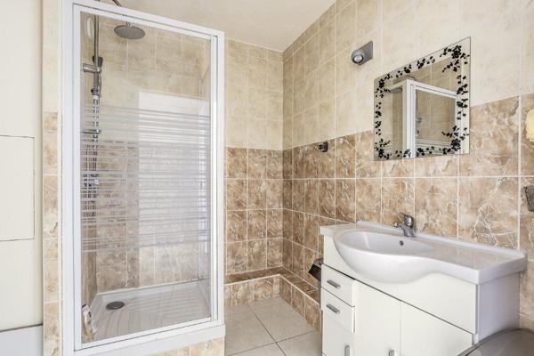 Appartement familial 105m2 , 5 pièces, bord de Marne