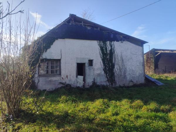 Ensembles de maisons + annexes + terrain