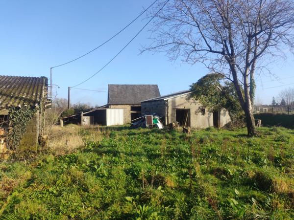 Ensembles de maisons + annexes + terrain