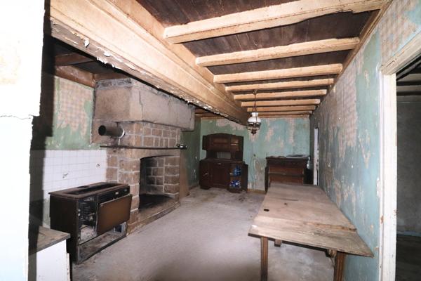 Ensembles de maisons + annexes + terrain