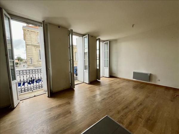 Appartement à louer |  ST LOUBES |  1 pièce | 33 m²