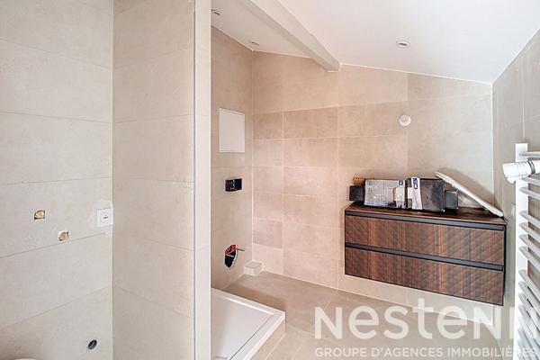 A VENDRE DRAGUIGNAN Appartement STUDIO rénové + CAVE