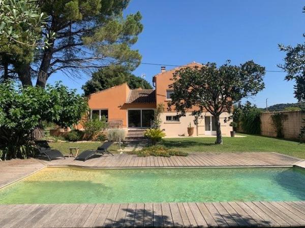 Coup de coeur ! Magnifique propriété dans un irréprochable sur plus d'un hectare de terrain