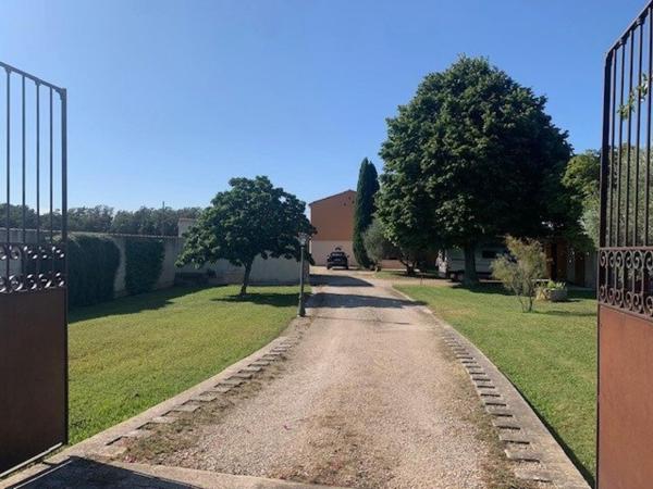 Coup de coeur ! Magnifique propriété dans un irréprochable sur plus d'un hectare de terrain