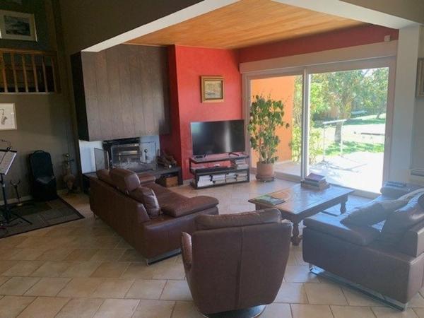 Coup de coeur ! Magnifique propriété dans un irréprochable sur plus d'un hectare de terrain