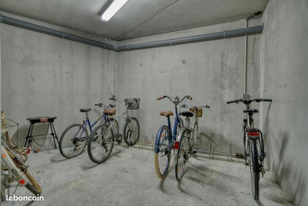 17000 LA ROCHELLE - Studio de 28 m², à vendre. 169 000 €