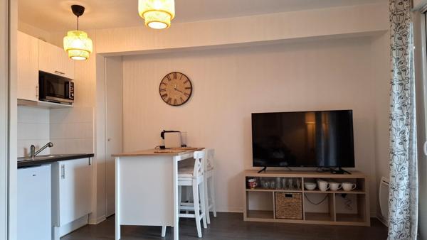 17000 LA ROCHELLE - Studio de 28 m², à vendre. 169 000 €