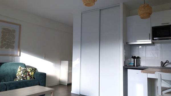 17000 LA ROCHELLE - Studio de 28 m², à vendre. 169 000 €