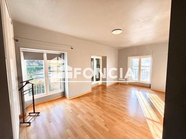 Location Appartement 4 pièces 120 m² - 14 AVENUE VICTOR TASSINI Saint Peray 07130