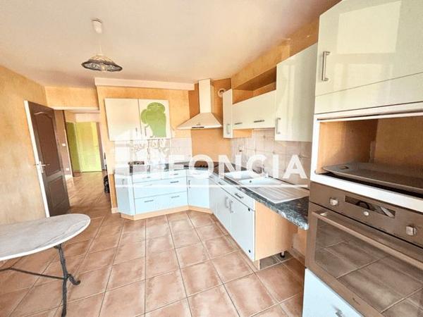 Location Appartement 4 pièces 120 m² - 14 AVENUE VICTOR TASSINI Saint Peray 07130