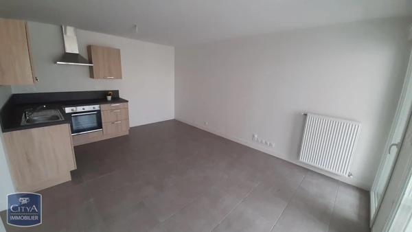 Appartement à louer 2 pièces 47.72m² La Verpillière (38290)
