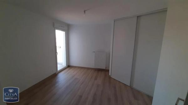 Appartement à louer 2 pièces 47.72m² La Verpillière (38290)