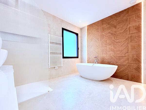 Maison à vendre 6 pièces 165 m² Le Rheu