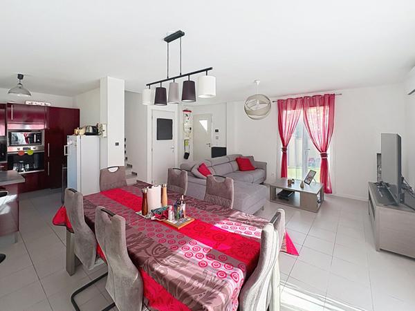 La Seyne-sur-Mer - Maison type 4 de 80.65 m² avec 298 m² de jardin + Terrasse + Stationnement privatif