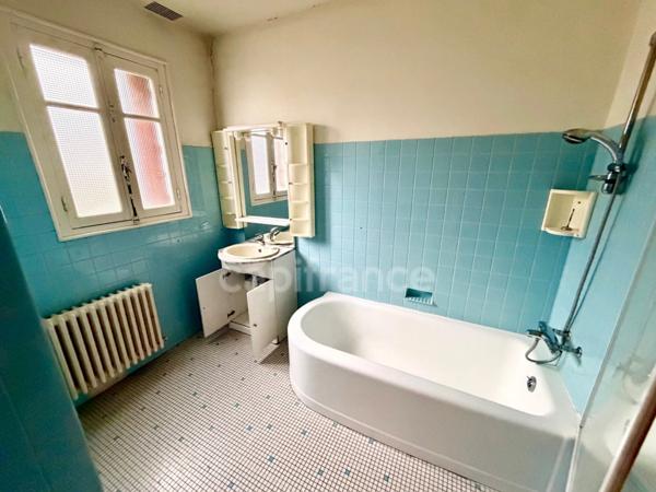 EXCLUSIVITÉ - Maison centre ville à vendre 7 pièces CARHAIX-PLOUGUER (29)