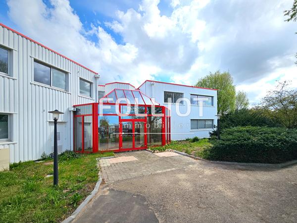 À VENDRE , PLUSIEURS BUREAU X à DOUVRES-LA-DÉLIVRANDE