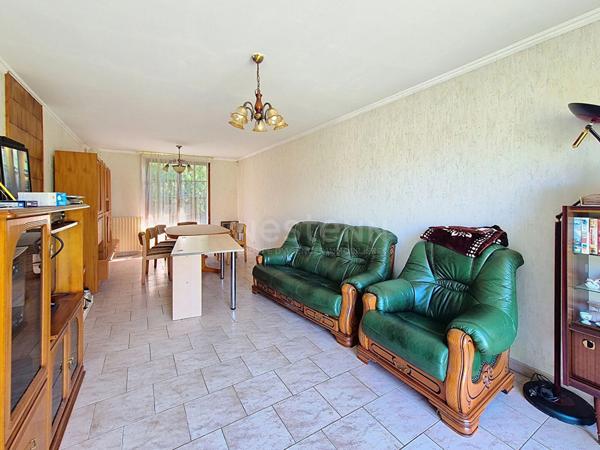 Maison de plain pied 4 pièce(s) GOUVIEUX 93 m2
