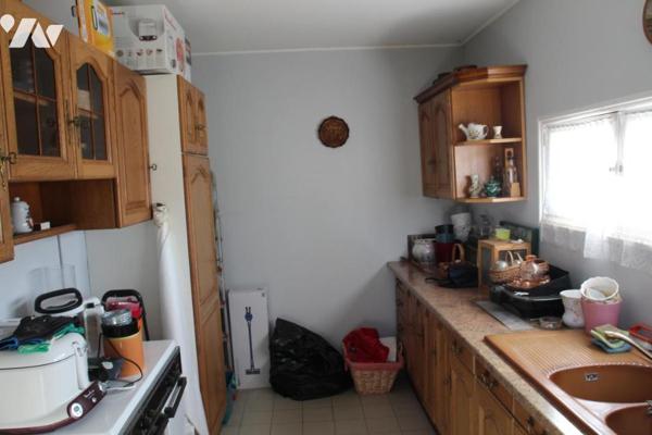 NIORT CENTRE, BELLE MAISON ANCIENNE DE 120M2 HABITABLE ABEC MAGNIFIQUE TERRAIN CLOS