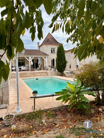 BERGERAC charmante propriété avec piscine, étang et terrain 2HA