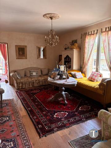 BERGERAC charmante propriété avec piscine, étang et terrain 2HA