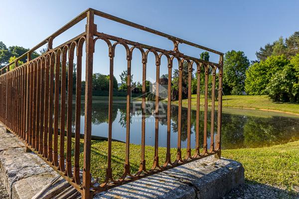 DOMAINE EXCEPTIONNEL AUX PORTES DE BESANÇON