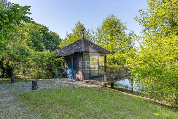 DOMAINE EXCEPTIONNEL AUX PORTES DE BESANÇON