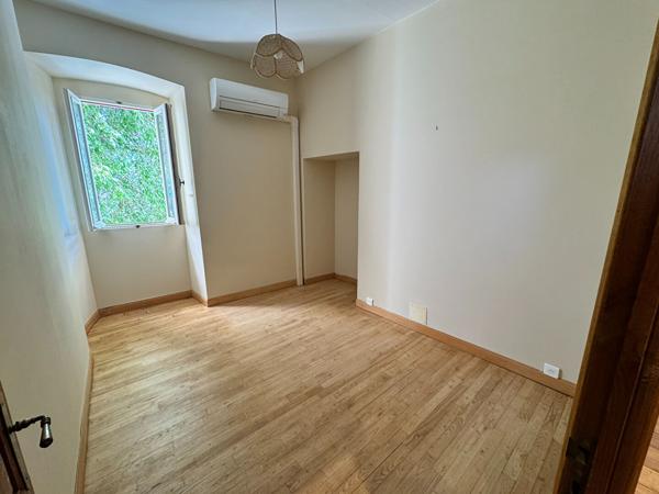 APPARTEMENT 3 PIÈCES Castellare Di Casinca (20213)