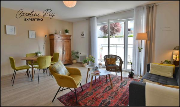 Basse-Goulaine (44115) EXCLUSIVITÉ Centre-bourg de Basse-Goulaine - Appartement T3 récent avec extérieurs et stationnements.