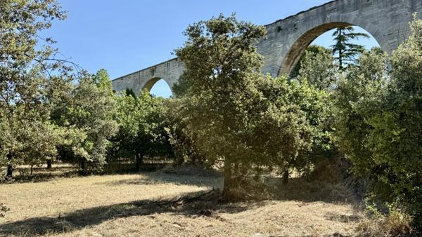 Vente / Terrain constructible à Carpentras (84200)