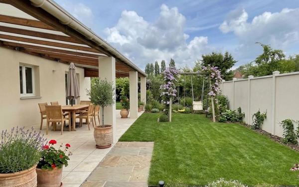 Maison à vendre    3 pièces •  Saint-Amand-les-Eaux