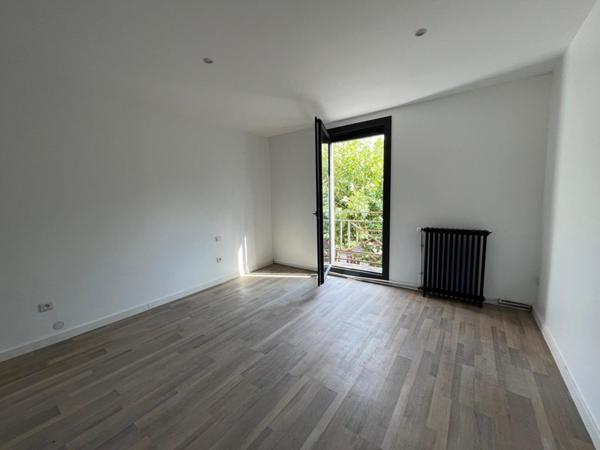 Maison à louer 900 € CC Valence 4 p 133 m² DPE C
